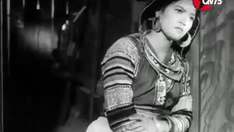 Nghệ sĩ Kiều Hưng hát 'Bài ca trên núi'