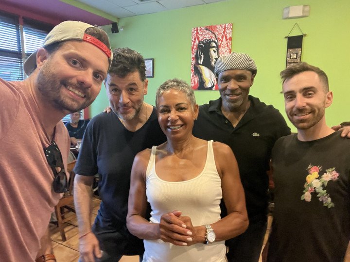 Ông lão U80 được ngưỡng mộ vì vẻ cường tráng, trẻ trung như thanh niên 6 Nate Wilkins trong lớp học mà ông đang tham gia.