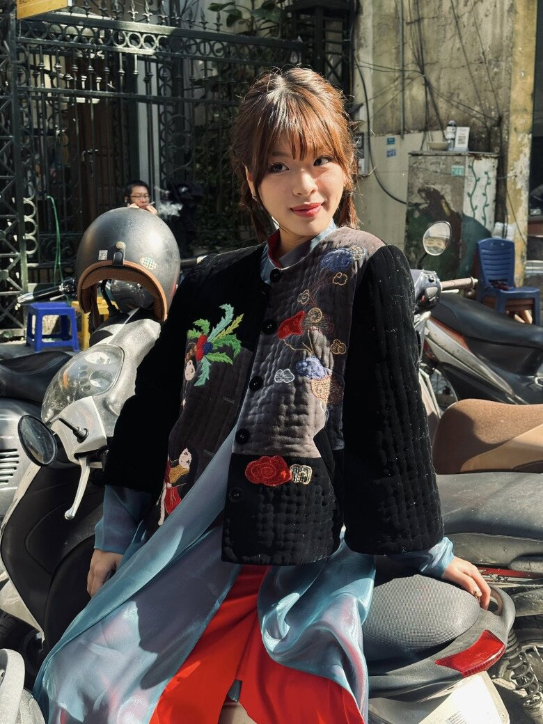 Từ nhỏ, Hồng Khanh đã mơ ước trở thành ca sĩ chuyên nghiệp.