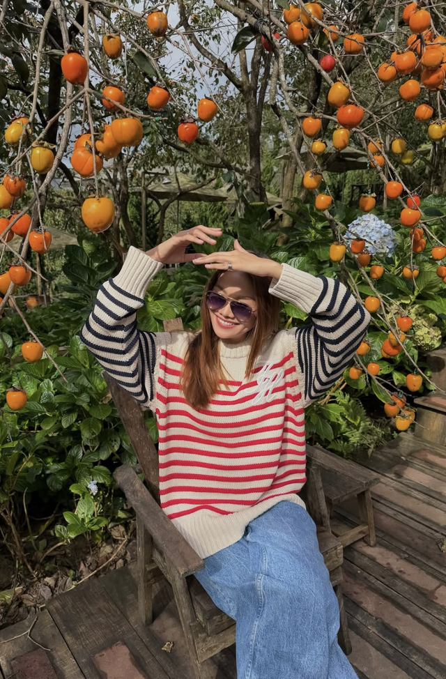 Áo len trở thành lựa chọn hoàn hảo cho tiết trời se lạnh 7 Áo len trở thành lựa chọn hoàn hảo cho tiết trời se lạnh - Ảnh 7.