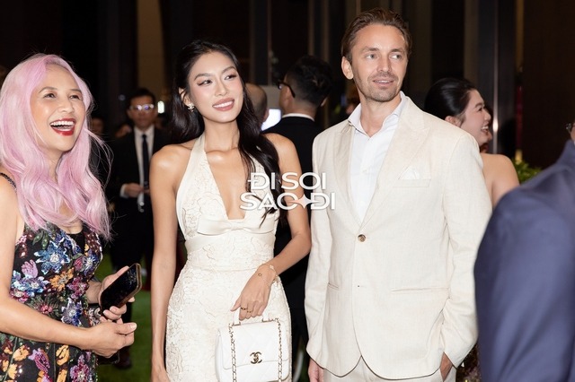 Dàn mỹ nhân đi ăn cưới con gái tỷ phú: Lên đồ tinh tế thanh lịch, quan trọng là KHÔNG lấn lướt cô dâu- Ảnh 11.