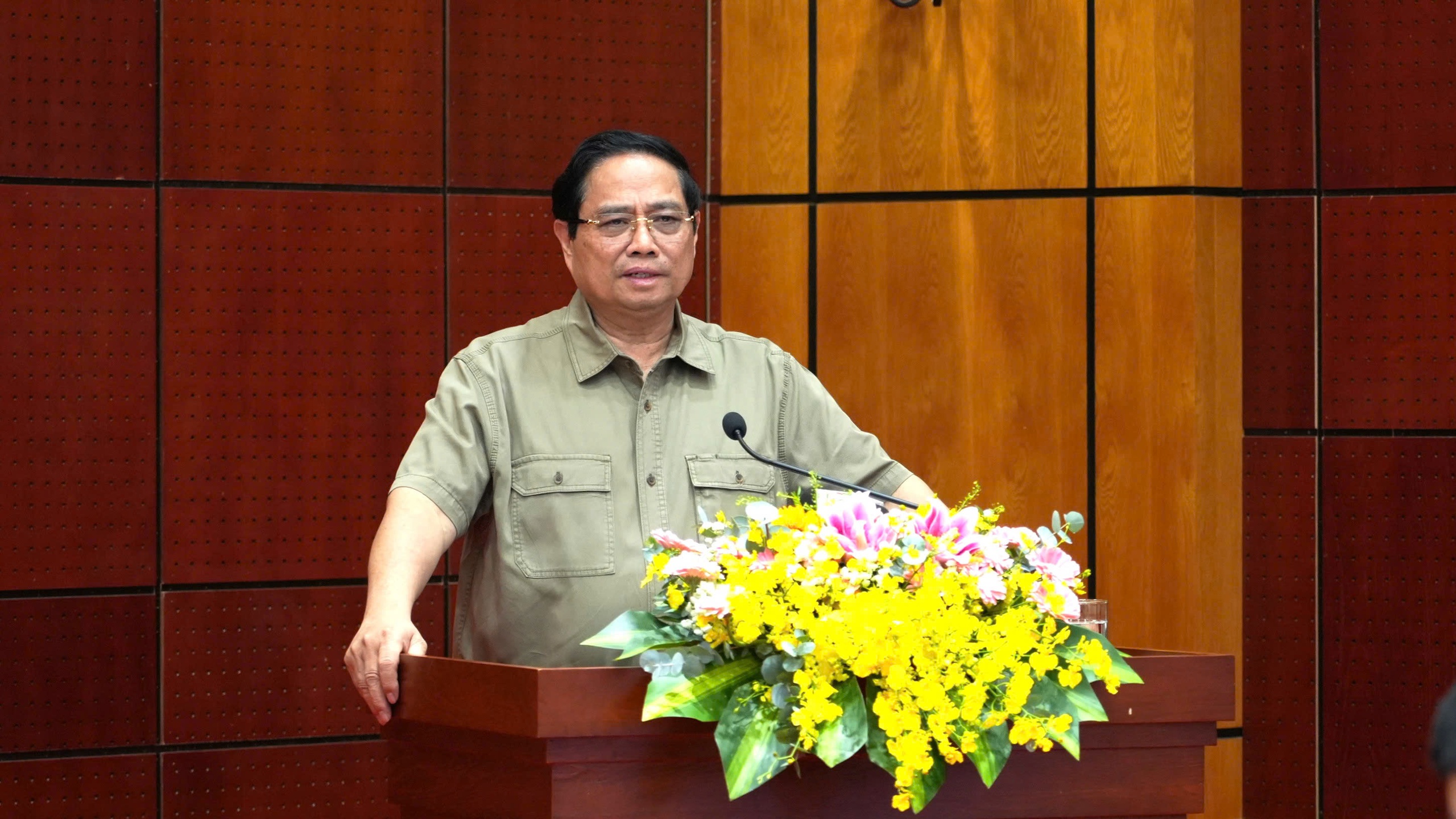 Thủ tướng: Tây Ninh ưu tiên tuyến đường nối Long An - Tân Ninh và tuyến đường ra cửa khẩu 3 Tây Ninh - Ảnh 3.