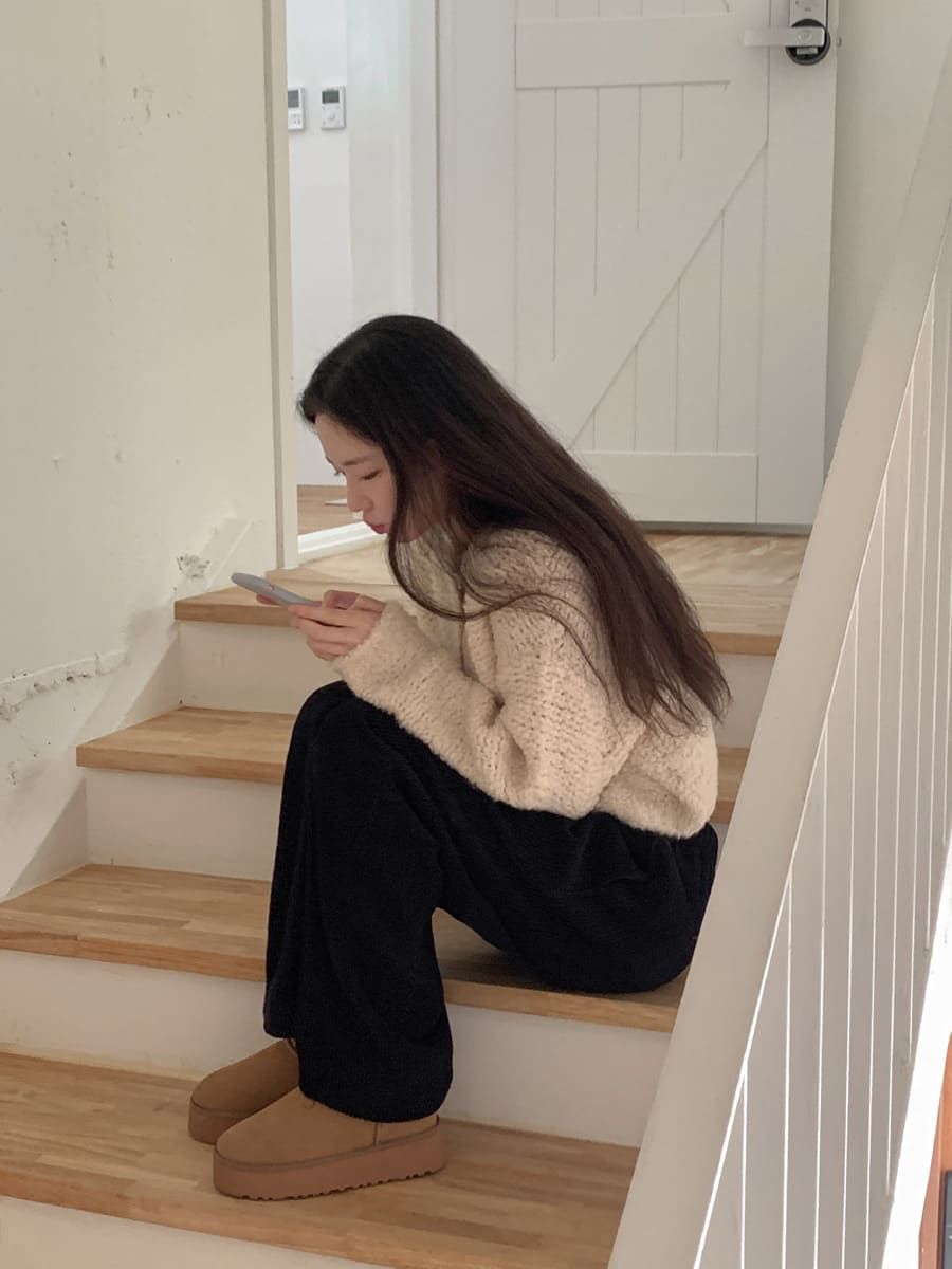 Vợ chồng có 2 sổ đỏ theo cách không tưởng: Đồ ăn nấu mặn cho đỡ tốn, đi du lịch chỉ “húp” mì tôm!- Ảnh 2.