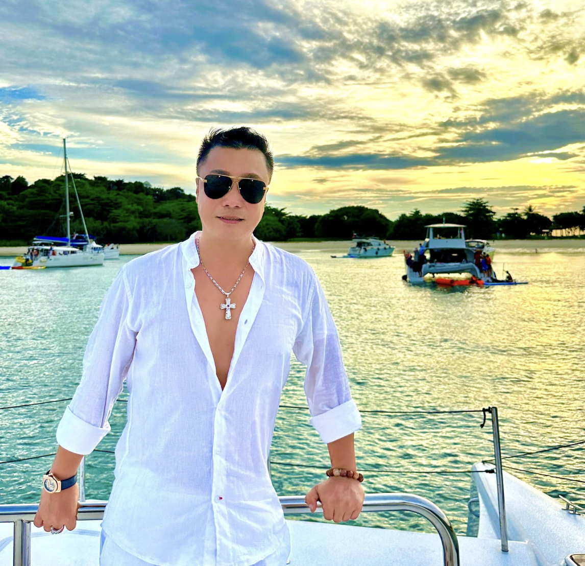 Ngôi sao kiếm tiền giỏi nhất Việt Nam: Cát xê 10 tỷ/ phim, sở hữu biệt thự 700m2 ở trung tâm TP.HCM- Ảnh 6. Ngôi sao kiếm tiền giỏi nhất Việt Nam: Cát xê 10 tỷ/ phim, sở hữu biệt thự 700m2 ở trung tâm TP.HCM- Ảnh 6.