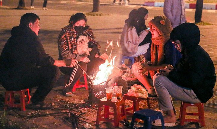 Cảnh báo: Miền Bắc đón rét hại 6 độ từ 13/12, Hà Nội tụt xuống 10 độ - Chuyên gia hướng dẫn phòng đột quỵ 1 Miền Bắc sắp đón rét hại 6 độ C từ 13/12, Hà Nội tụt xuống 10 độ C. (Ảnh minh hoạ)