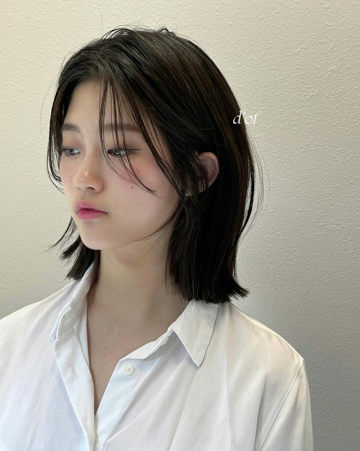 Kiểu tóc ngắn thanh lịch nhất cho năm mới thêm trẻ trung và hiện đại - Ảnh 3. Kiểu tóc ngắn thanh lịch nhất cho năm mới thêm trẻ trung và hiện đại - Ảnh 3.