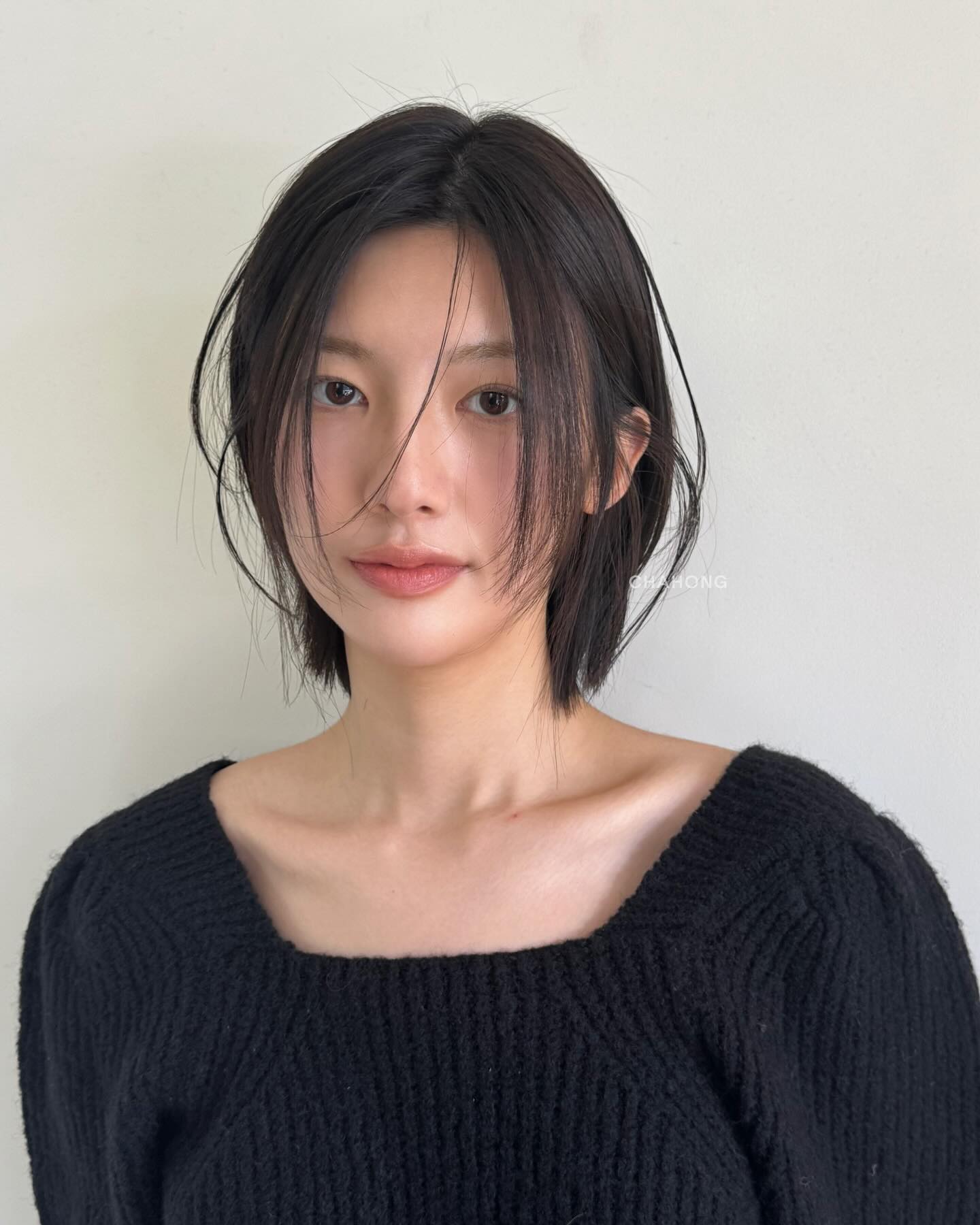 Kiểu tóc ngắn thanh lịch nhất cho năm mới thêm trẻ trung và hiện đại - Ảnh 5. Kiểu tóc ngắn thanh lịch nhất cho năm mới thêm trẻ trung và hiện đại - Ảnh 5.