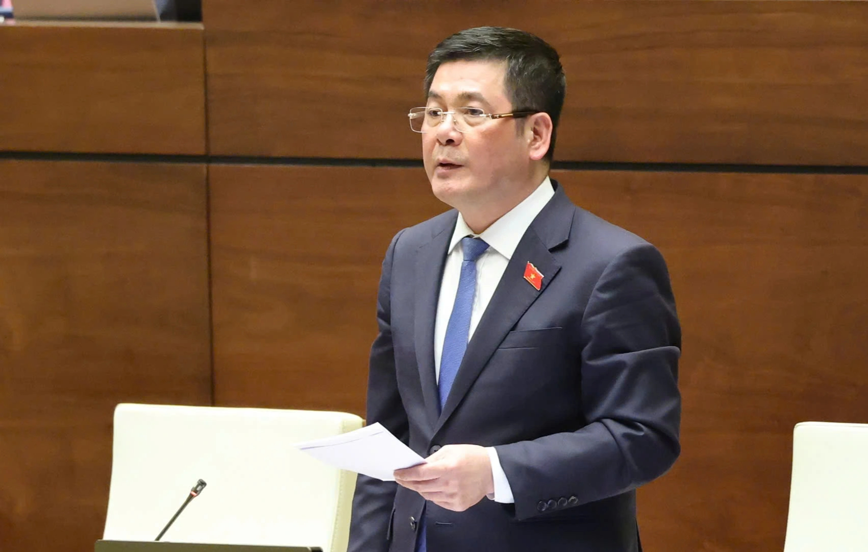 'Thủy điện xả lũ gây thiệt hại thì phải đền bù, thậm chí xử lý hình sự' - Ảnh 2.