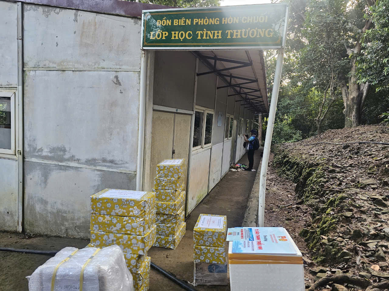 NGHĨA TÌNH TP HCM, VÌ BIỂN ĐẢO THÂN YÊU(*): Thầy giáo NGHĨA TÌNH TP HCM, VÌ BIỂN ĐẢO THÂN YÊU(*): Thầy giáo