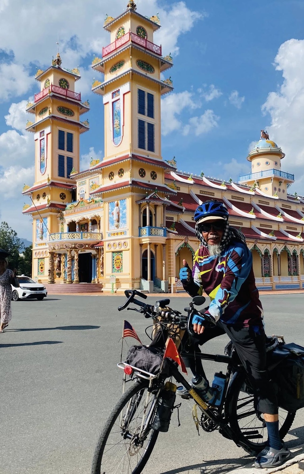 Cụ ông 71 tuổi đạp xe 1.000km/tháng, kể phút đuối sức giữa đèo hiểm trở - 2