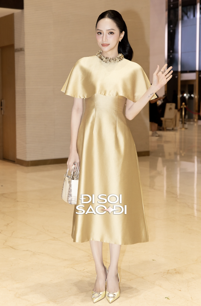 Đám cưới nhà tỷ phú khiến dân tình mãn nhãn: Người mặc sến lại rất sang, người đơn giản thì lại quá tinh tế- Ảnh 14. Đám cưới nhà tỷ phú khiến dân tình mãn nhãn: Người mặc sến lại rất sang, người đơn giản thì lại quá tinh tế- Ảnh 14.