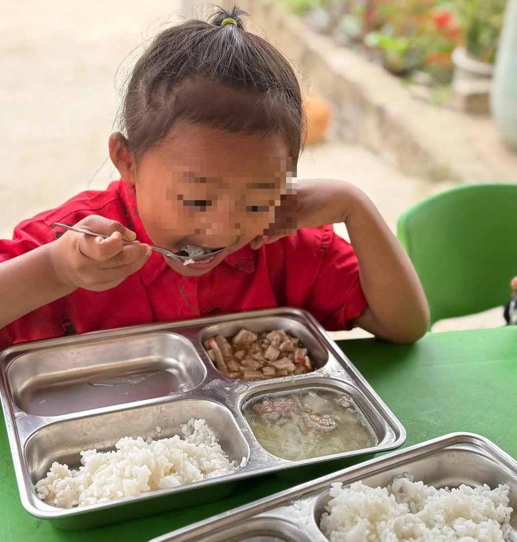 Nuôi em 3 tháng mới tá hoả phát hiện học sinh không được hỗ trợ - 2