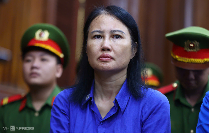 Bà Hoàng Thị Thúy Nga tại tòa hôm nay. Ảnh: Trần Quỳnh