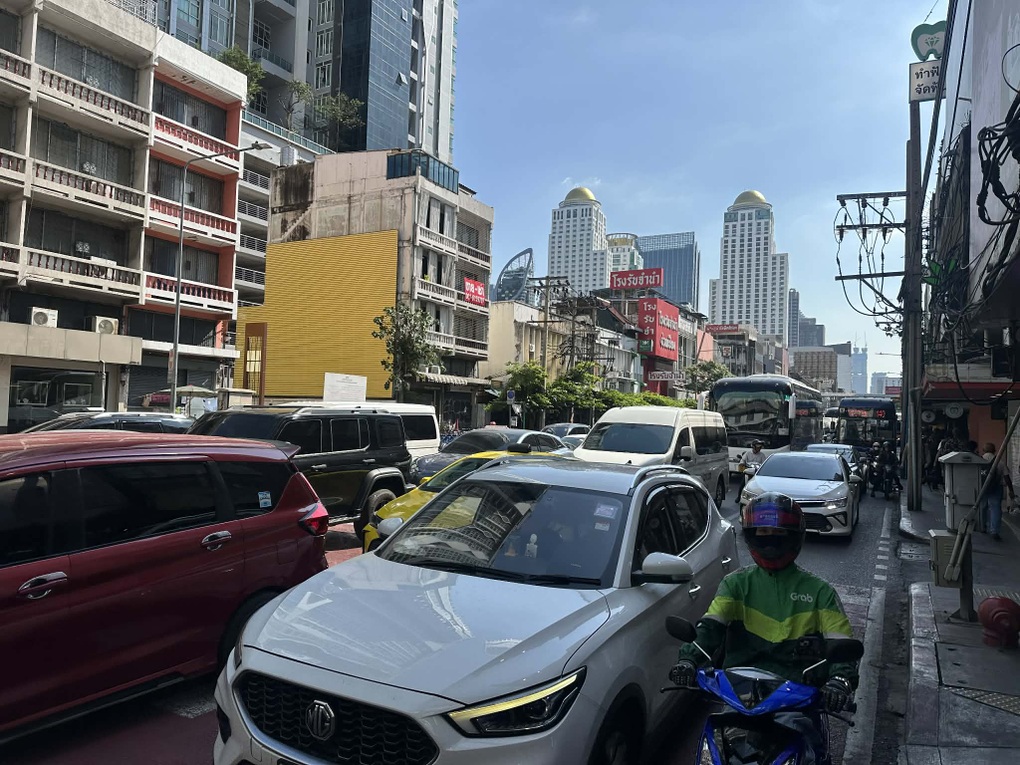 Bí quyết thoát đặc sản tắc đường ở Bangkok để đi xem khai mạc SEA Games - 2