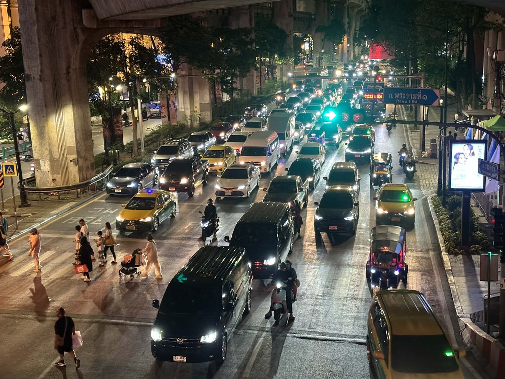 Bí quyết thoát đặc sản tắc đường ở Bangkok để đi xem khai mạc SEA Games - 3