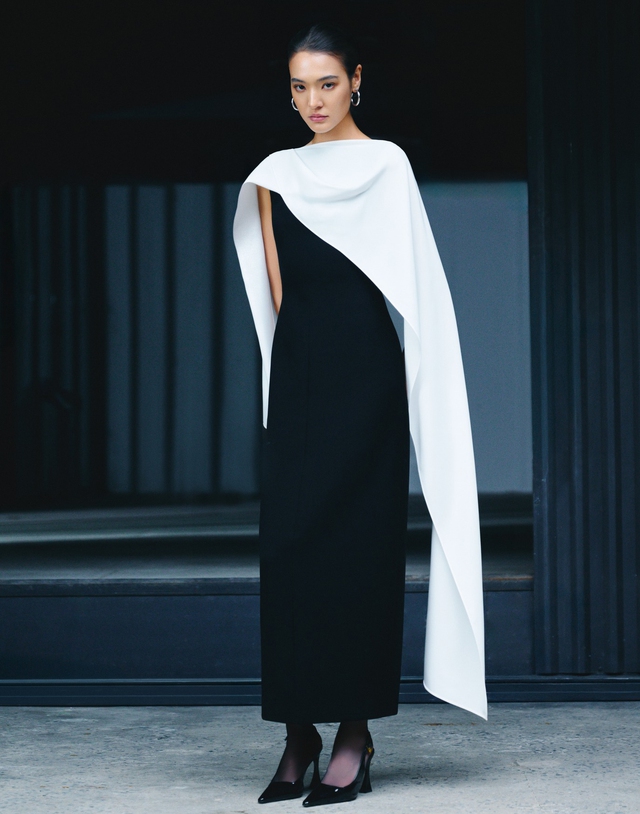 Đầm dự tiệc đơn sắc, sức hút ấn tượng ngay từ ánh nhìn đầu tiên - Ảnh 2.