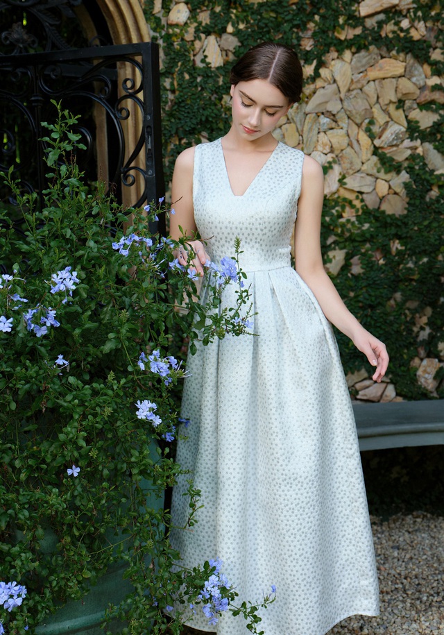 Đầm dự tiệc đơn sắc, sức hút ấn tượng ngay từ ánh nhìn đầu tiên - Ảnh 6.