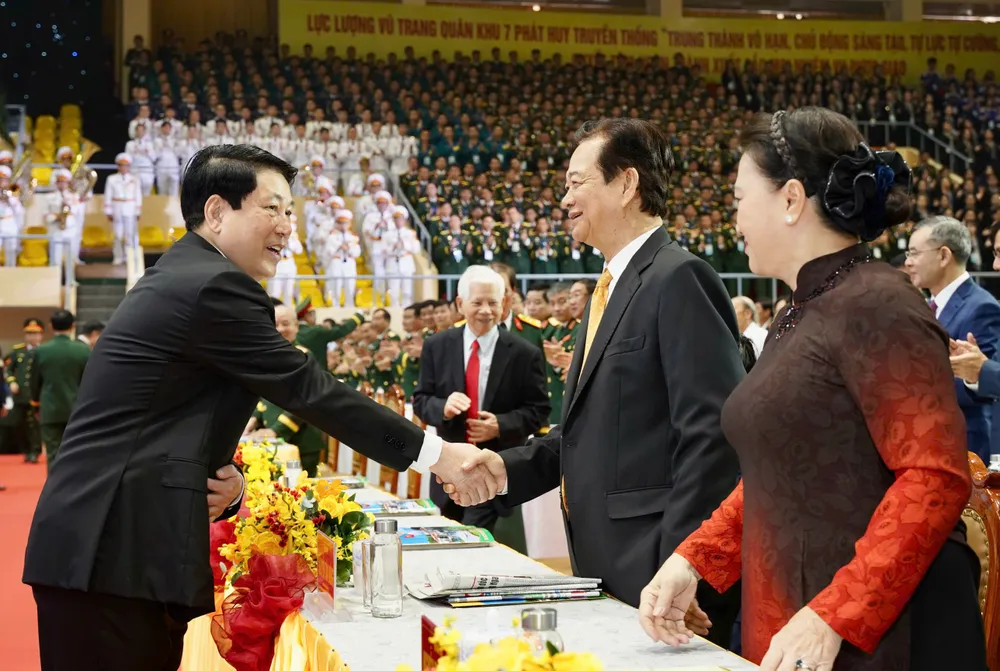 80-nam-quan-khu-7 (4).jpg