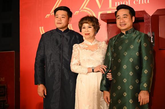 Gia tộc vàng nổi tiếng nhất Hà Nội gây sốt với khung hình hiếm thấy 4 Gia tộc vàng nổi tiếng nhất Hà Nội, bảo tín mạnh hải