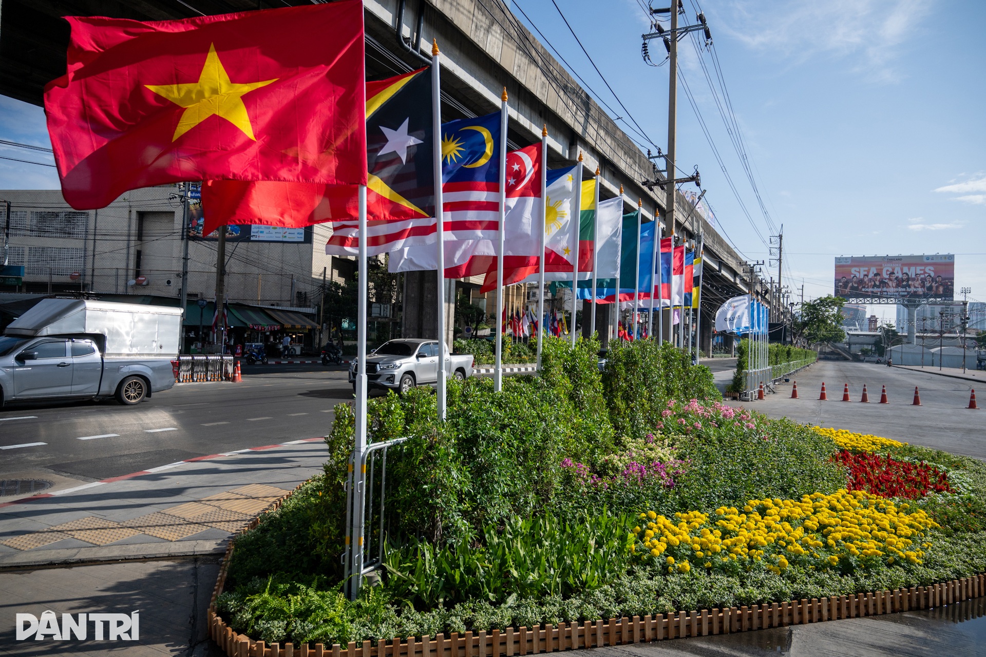 Rực rỡ sắc màu SEA Games 33 trước giờ khai mạc - 2 Rực rỡ sắc màu SEA Games 33 trước giờ khai mạc - 2