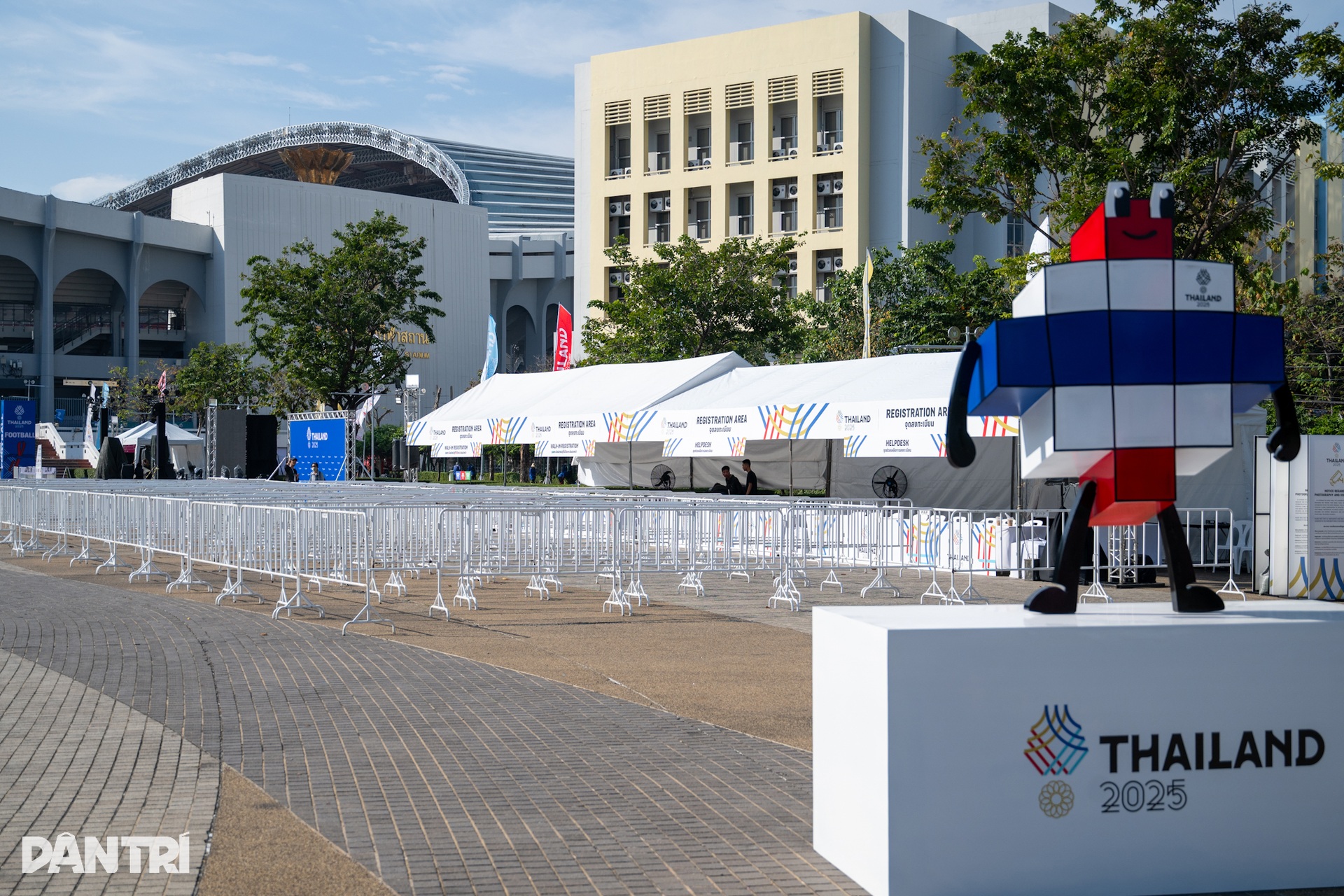 Rực rỡ sắc màu SEA Games 33 trước giờ khai mạc - 6 Rực rỡ sắc màu SEA Games 33 trước giờ khai mạc - 6