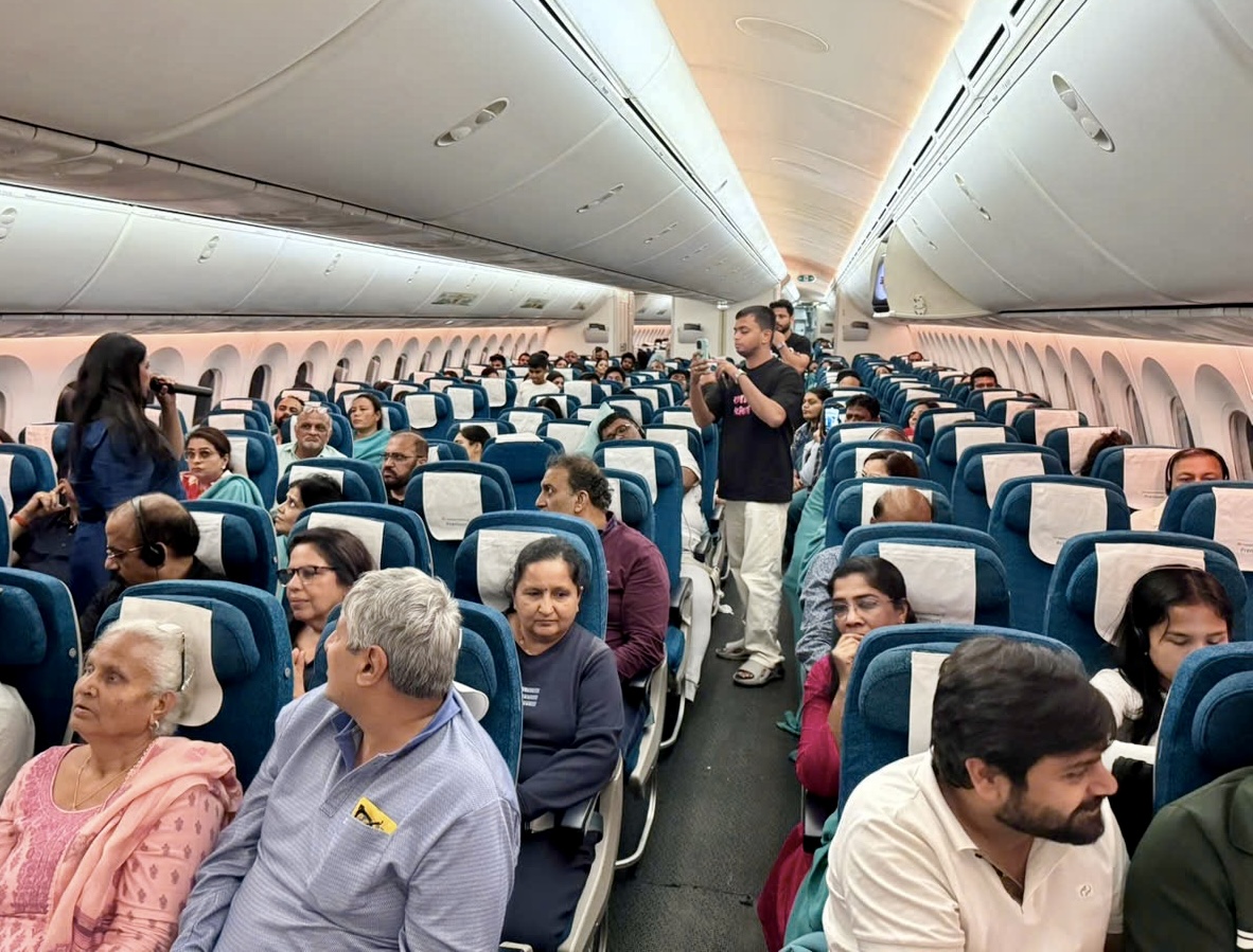 Từ Delhi đến Phú Quốc: Chuyến bay thuê chuyến nghìn khách của Vietnam Airlines và cơ hội vàng từ thị trường Ấn Độ- Ảnh 2. Từ Delhi đến Phú Quốc: Chuyến bay thuê chuyến nghìn khách của Vietnam Airlines và cơ hội vàng từ thị trường Ấn Độ- Ảnh 2.