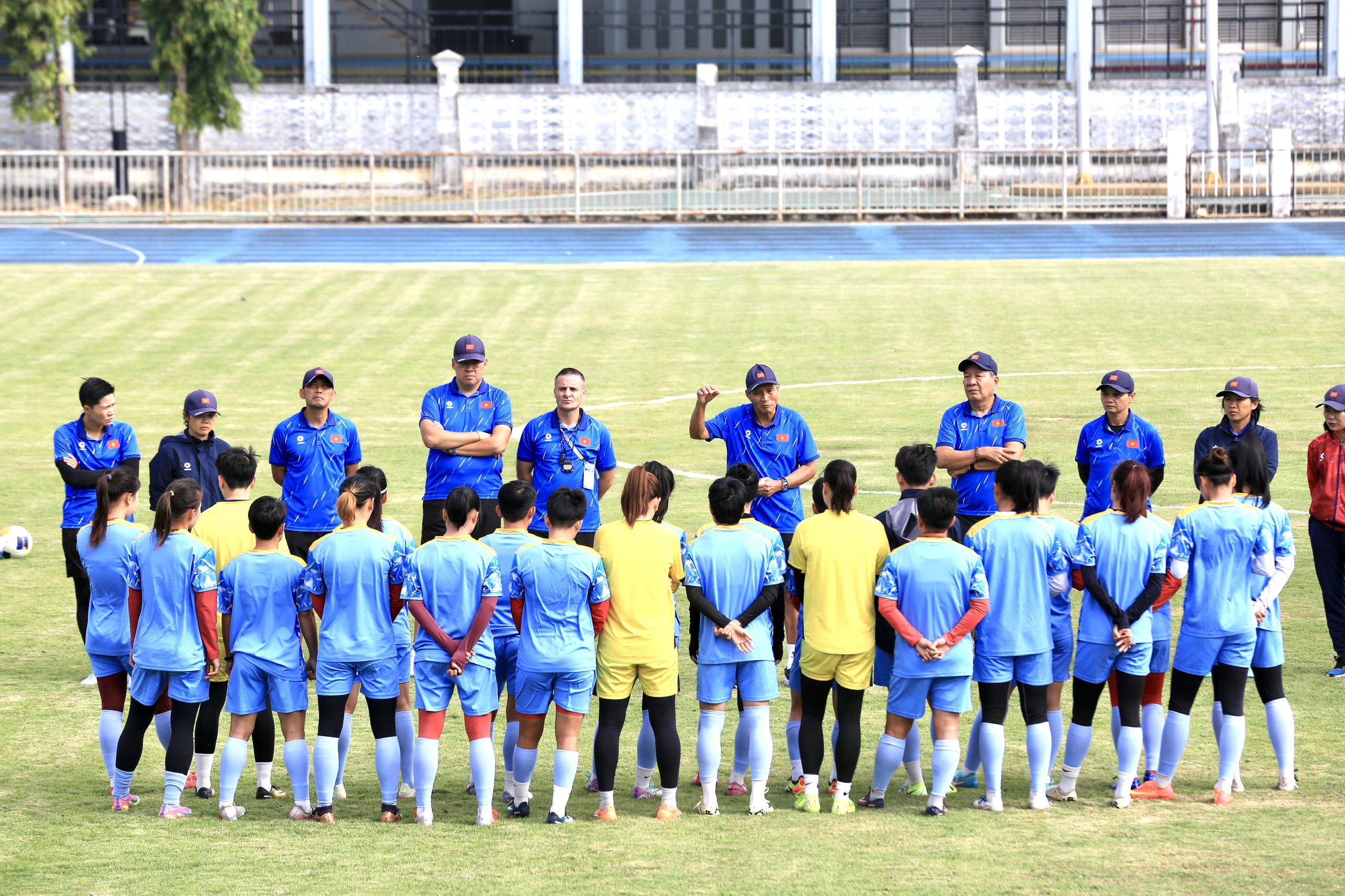 HLV Mai Đức Chung: ‘Đội tuyển nữ Việt Nam sẽ thắng Myanmar bằng tất cả những gì có thể'- Ảnh 2.