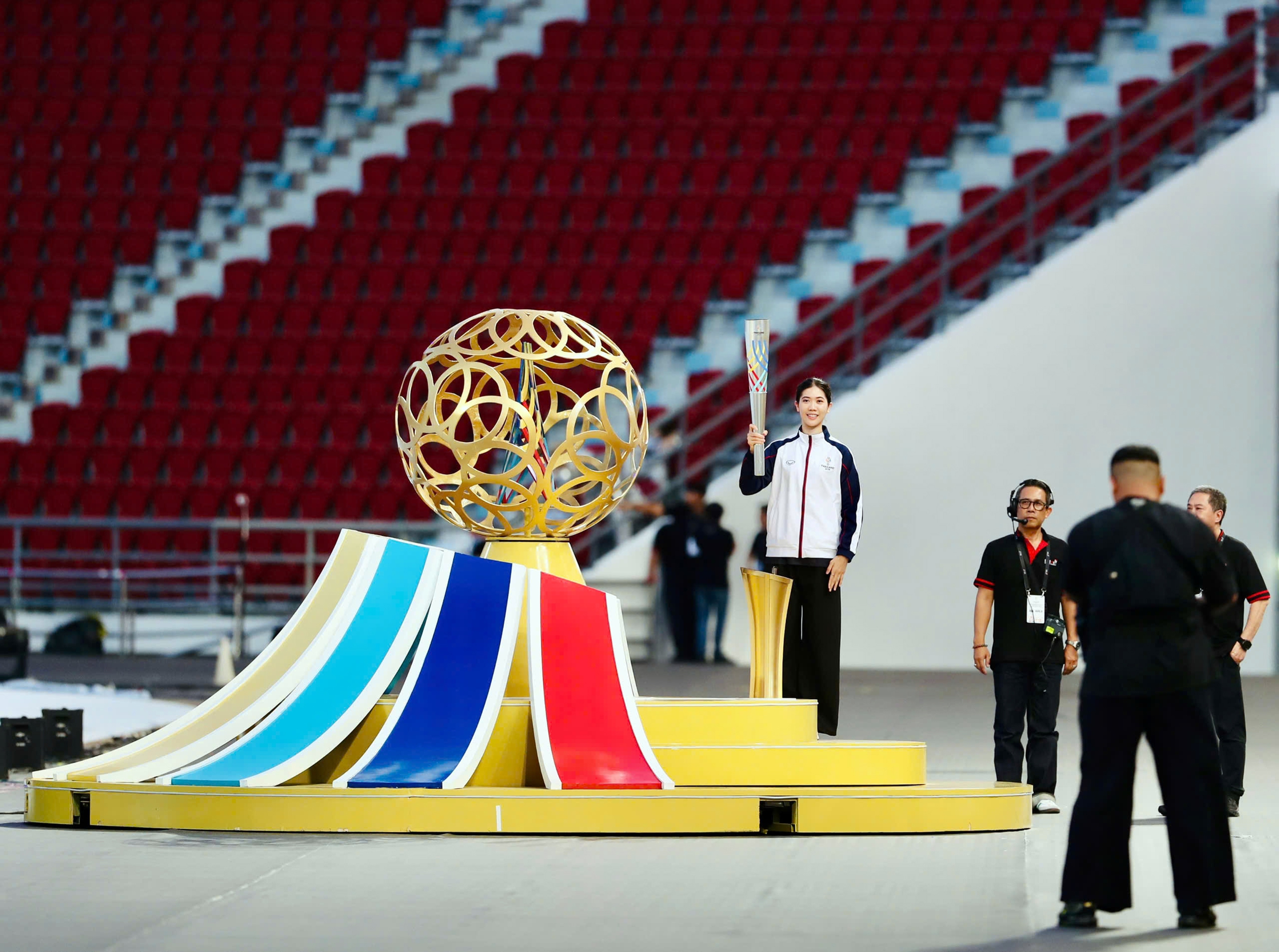 SEA Games 33: Cùng nhau vượt khó 4 sea games - Ảnh 4.