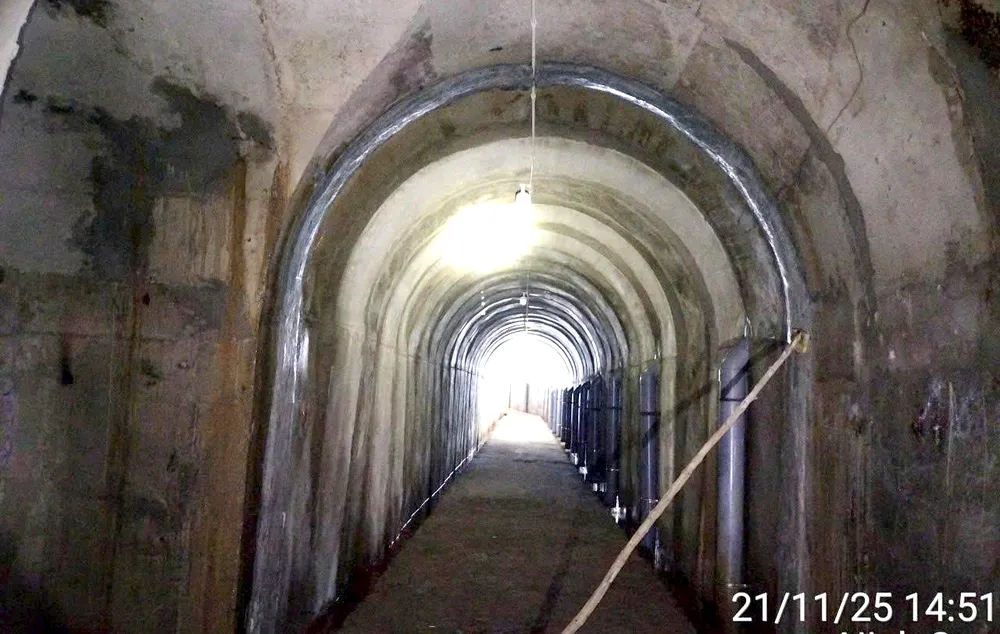 Đơn vị thi công đã xử lý nước thấm tại các khe bê tông thân đập. 4.jpg