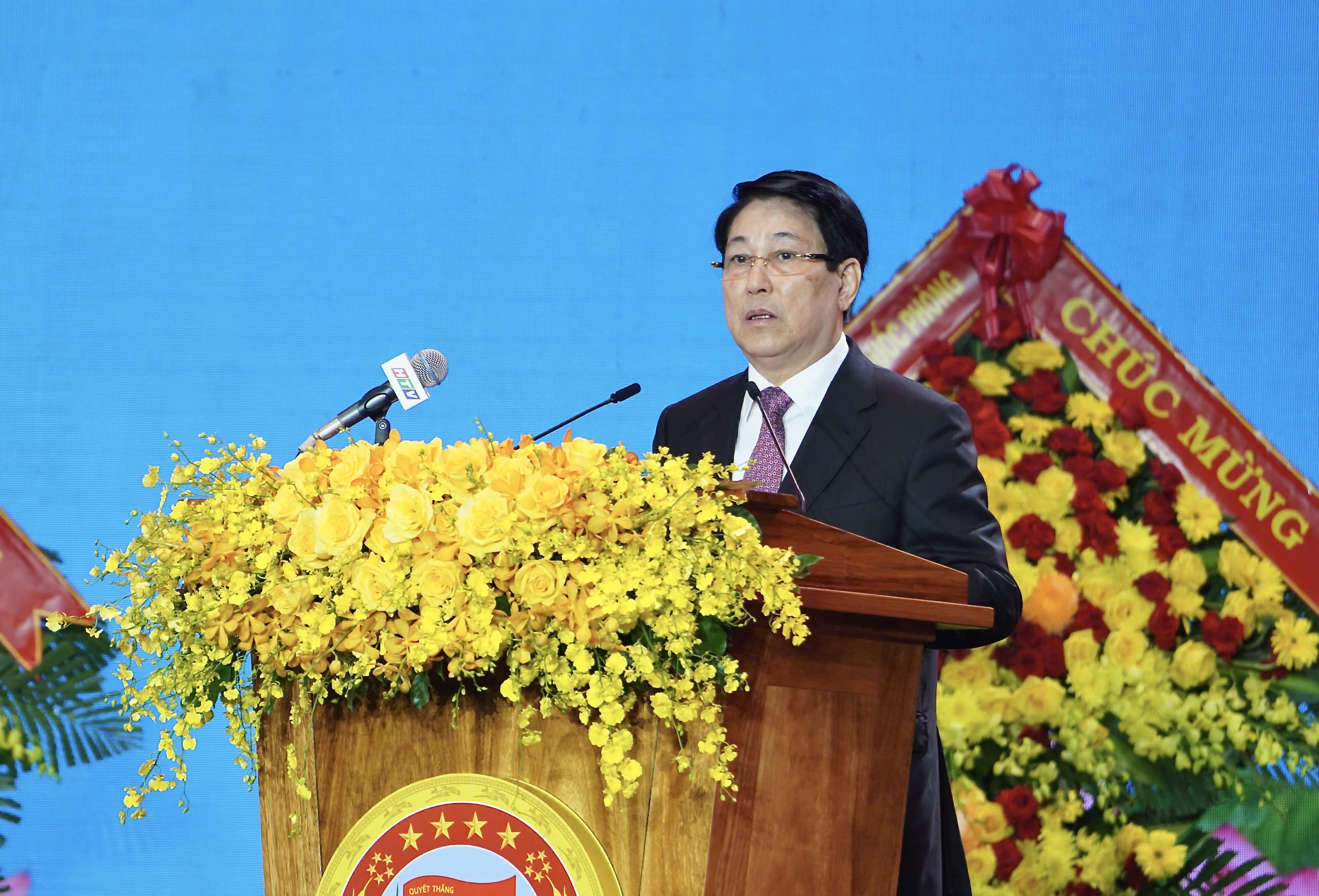 Chủ tịch nước Lương Cường trao danh hiệu Anh hùng lực lượng vũ trang cho Quân khu 7 - Ảnh 6.