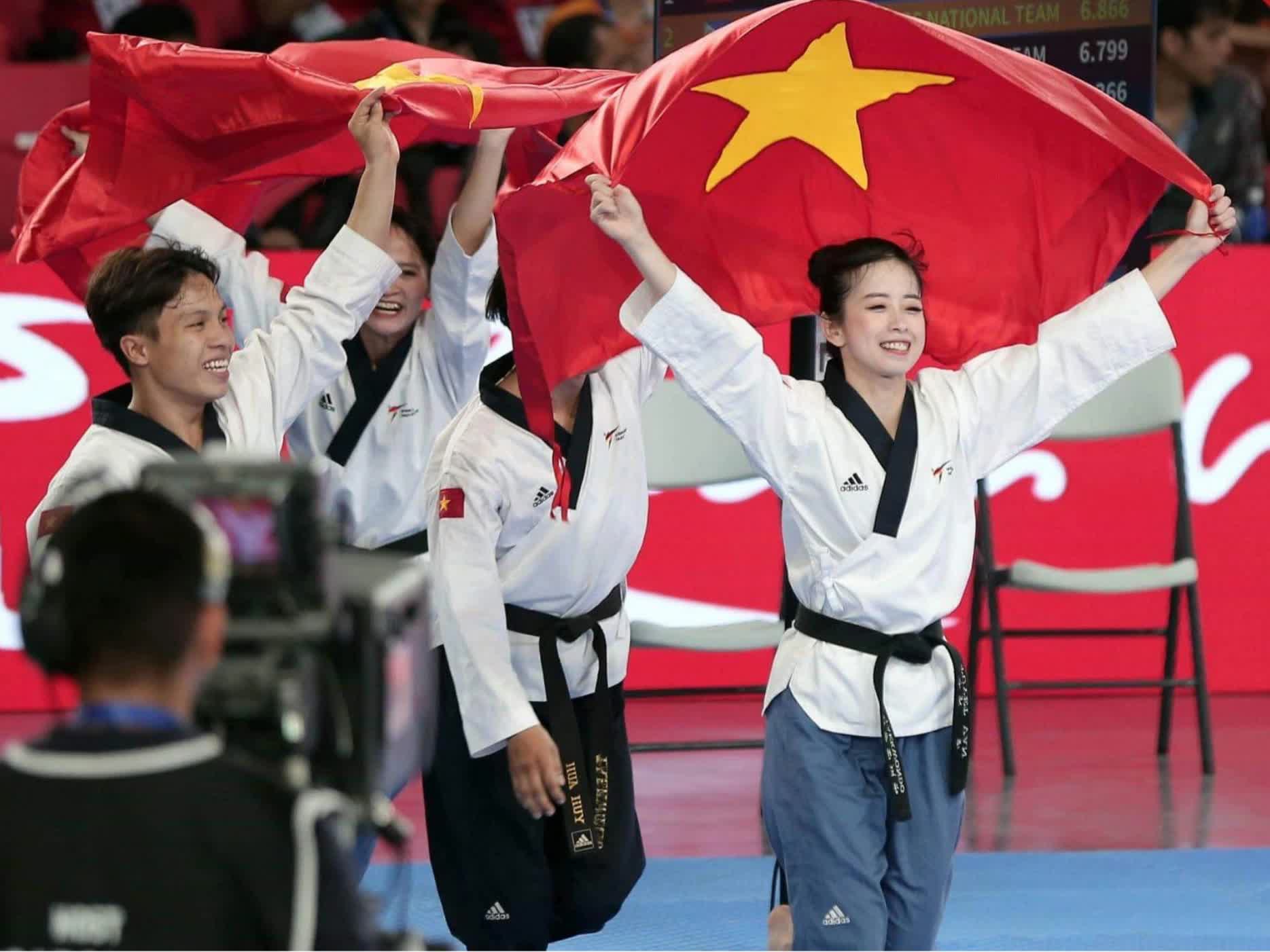 Taekwondo sẵn sàng 'khui vàng' cho Việt Nam, lộ diện người thay 'hot girl' Châu Tuyết Vân- Ảnh 2. Taekwondo sẵn sàng 'khui vàng' cho Việt Nam, lộ diện người thay 'hot girl' Châu Tuyết Vân- Ảnh 2.