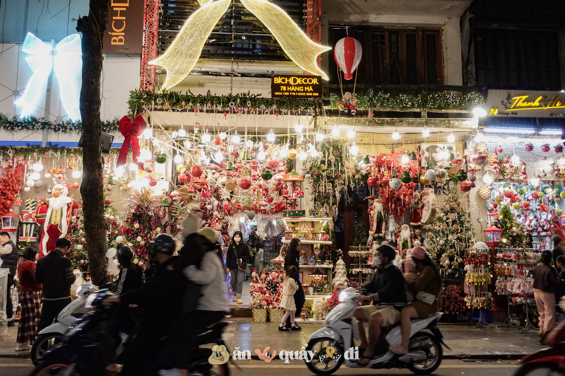 Khung cảnh rực sáng tại Hàng Mã đã trở lại- Ảnh 3. Khung cảnh rực sáng tại Hàng Mã đã trở lại- Ảnh 3.