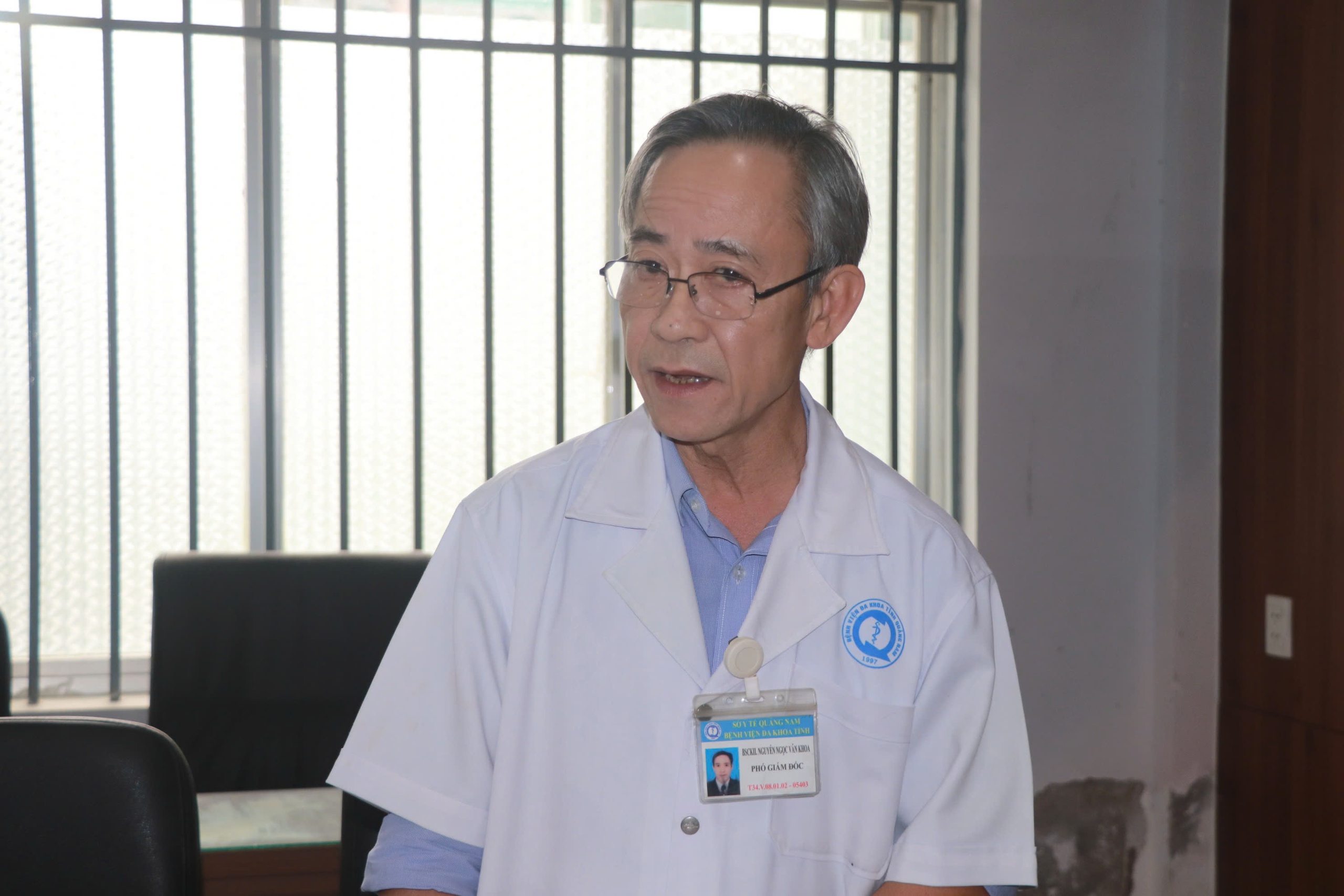 Tai nạn Đà Nẵng 4 người chết: Lãnh đạo thăm hỏi nạn nhân và gia đình - Ảnh 2. Tai nạn Đà Nẵng 4 người chết: Lãnh đạo thăm hỏi nạn nhân và gia đình - Ảnh 2.