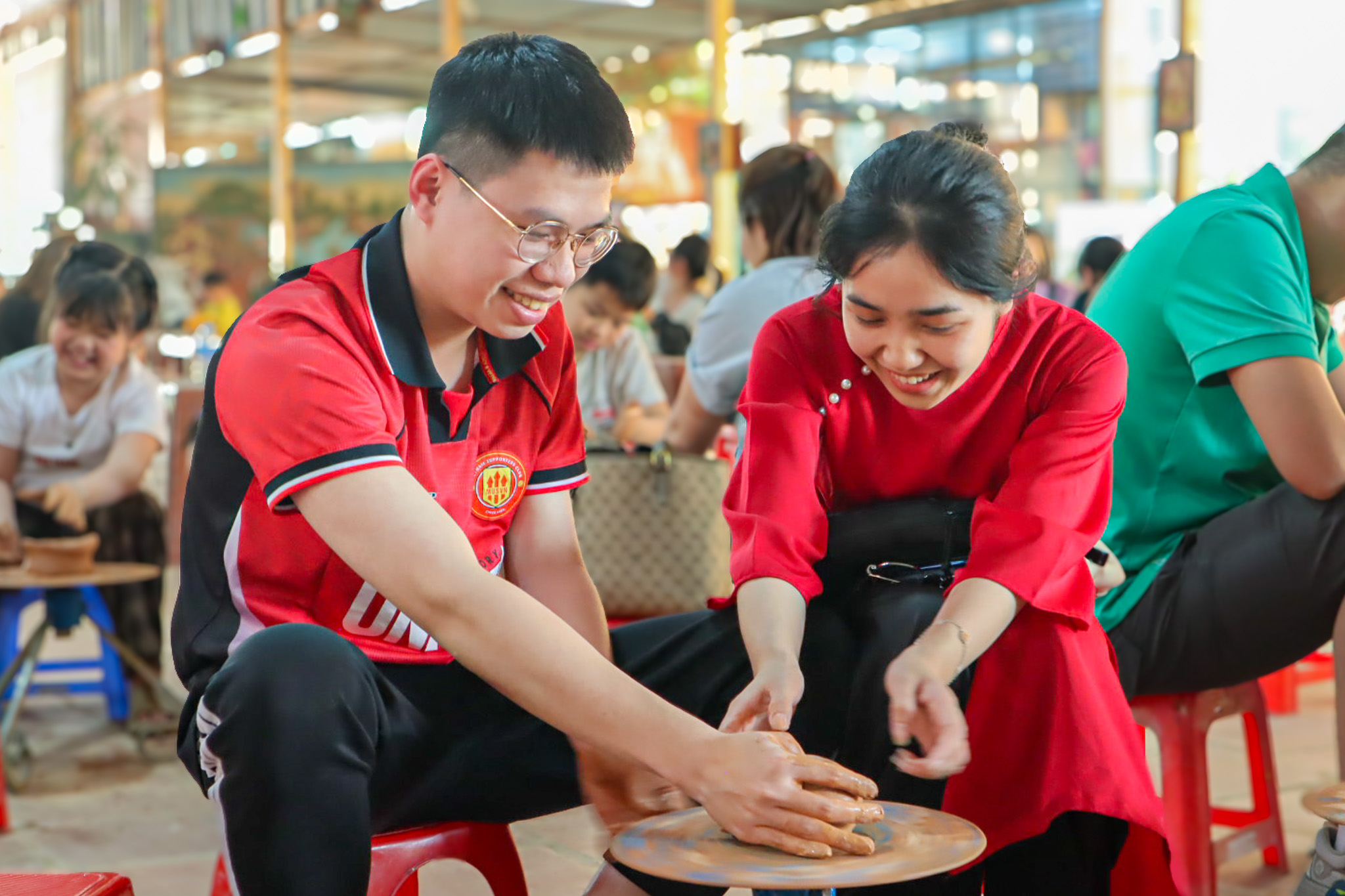 10 việc làm gấp để 'tút' lại cuộc sống trước thềm 2026 kêu cửa - Ảnh 3. 2026 - Ảnh 3.