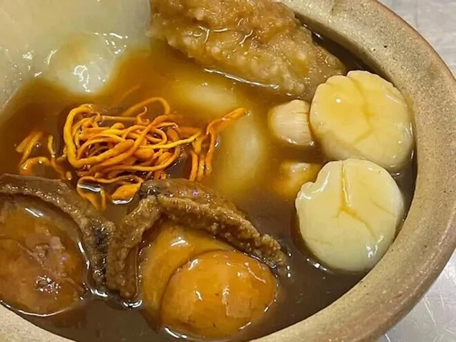 Đám cưới con gái tỷ phú Johnathan Hạnh Nguyễn: Mâm tiệc toàn đặc sản nhà giàu, xứng tầm ái nữ "Vua hàng hiệu" 5 Món canh tiềm cao cấp bào ngư kèm đông trùng hạ thảo thường xuất hiện trong các bữa tiệc lớn hoặc nhà hàng cao cấp (Ảnh: Internet).