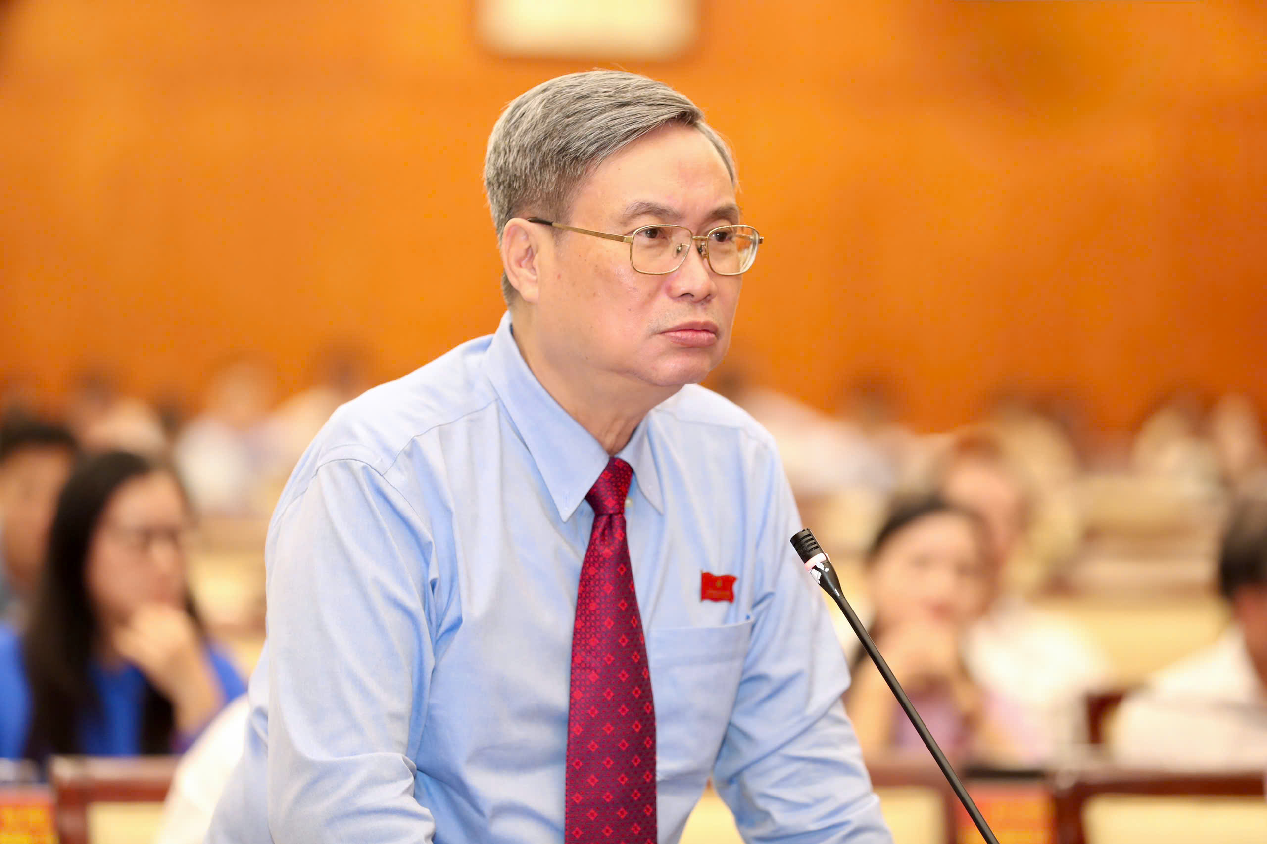 Sau nhiều vụ ngộ độc thực phẩm, đại biểu đề xuất áp dụng bảo hiểm thực phẩm bắt buộc 3 Sau nhiều vụ ngộ độc thực phẩm, đại biểu đề xuất áp dụng bảo hiểm thực phẩm bắt buộc - Ảnh 3.