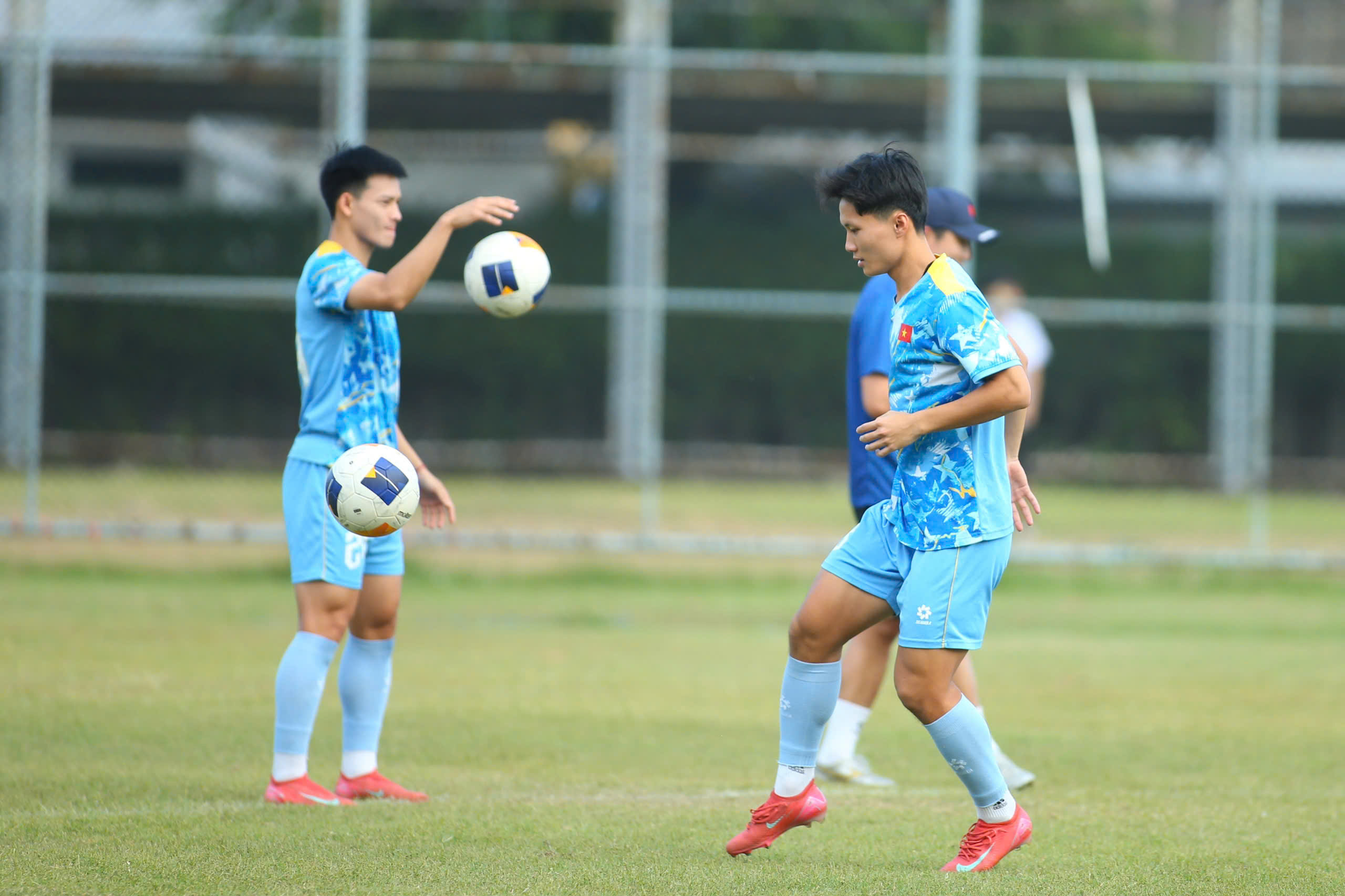 Em họ Công Phượng thích chơi games Ma Sói, tiết lộ mục tiêu ‘khủng’ khi U.23 Việt Nam đấu Malaysia- Ảnh 3. Em họ Công Phượng thích chơi games Ma Sói, tiết lộ mục tiêu ‘khủng’ khi U.23 Việt Nam đấu Malaysia- Ảnh 3.