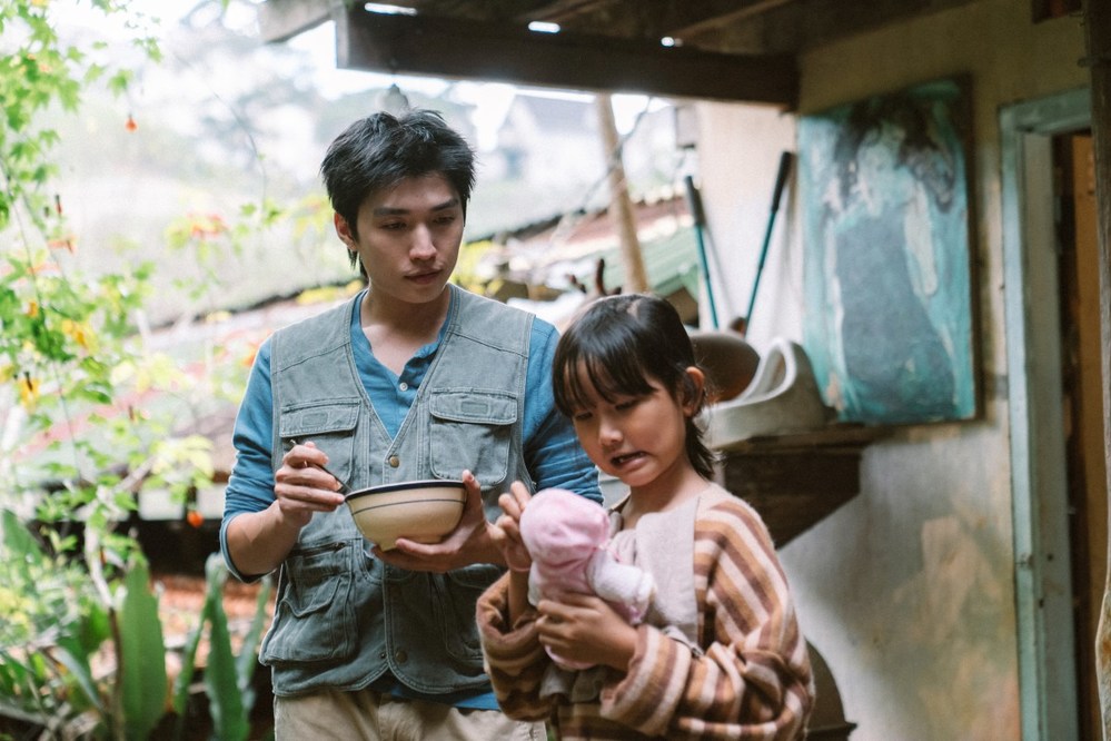 Cody Nam Võ tái xuất với MV "Sẽ qua sớm thôi" 4 1765276990 802 Cody Nam Vo tai xuat voi MV Se qua som