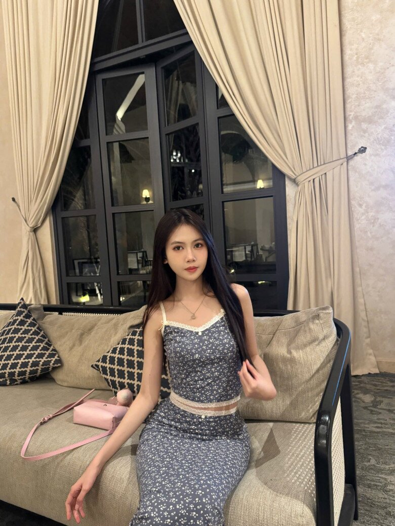 Em bé "triệu view" Bảo An phúng phính, đáng yêu ngày nào giờ dậy thì thành công với nhan sắc gây bất ngờ 14 Với vẻ đẹp hiện tại, Bảo An được không ít người hâm mộ khuyên nên thi hoa hậu.