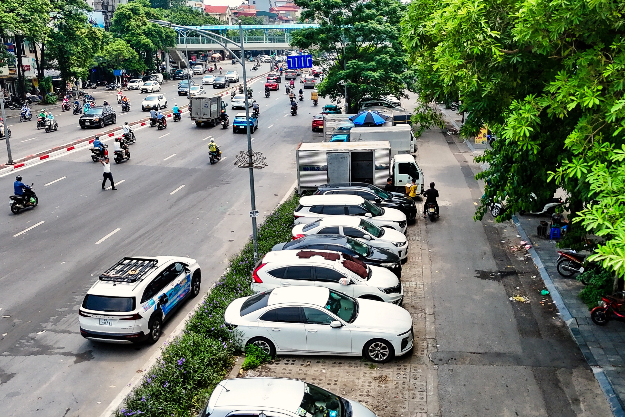 Trạm sạc xe điện sẽ dùng chung, không độc quyền 2 Sở Xây dựng Hà Nội: Trạm sạc xe điện sẽ dùng chung, không độc quyền - Ảnh 2.