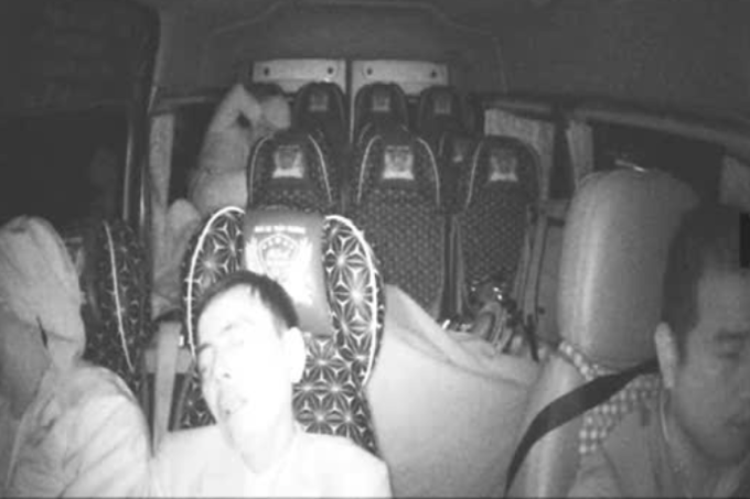 Hình ảnh camera ghi lại xe khách trước khi tai nạn, nhiều người không thắt đai an toàn. Ảnh: Cục Cảnh sát giao thông