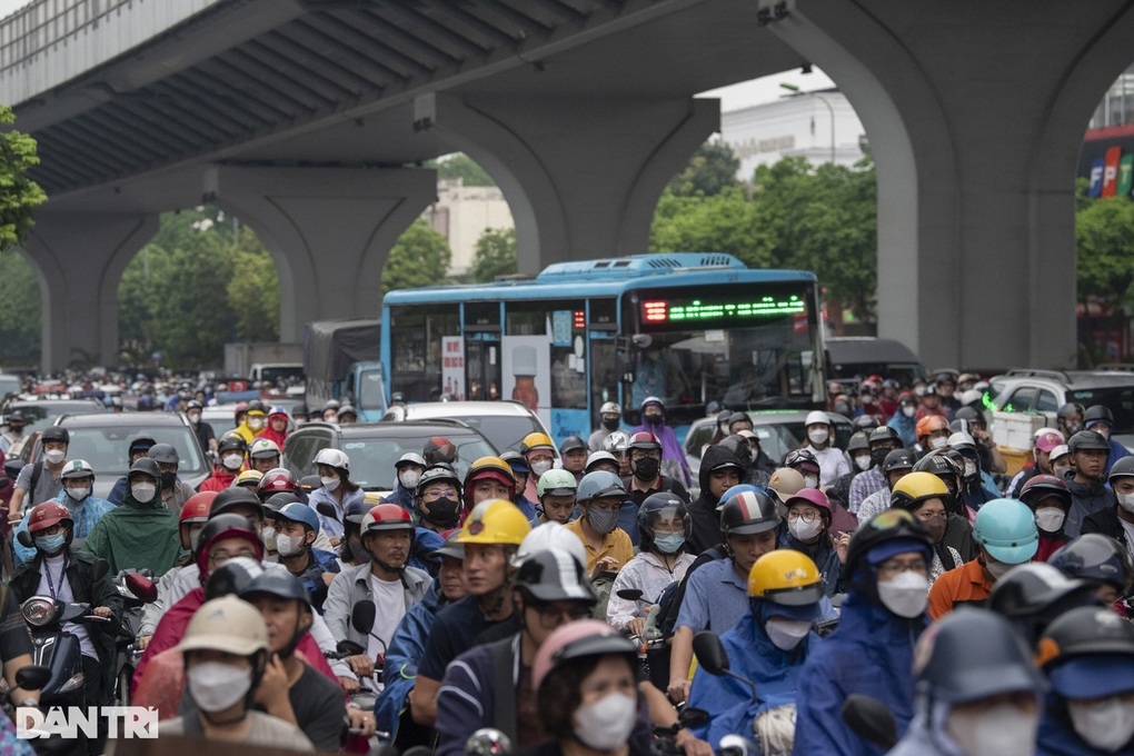 Hà Nội cấm xe máy xăng theo giờ: Giải quyết được cả hai bài toán? - 3