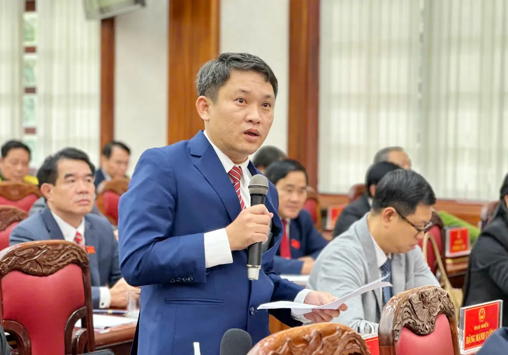 Đại biểu Phạm Quang Ân, xã Tuy Phước Bắc. Chat-van-xa-lu-Gia-Lai-1.jpg