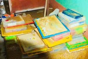 Gia Lai: Hỗ trợ sách vở, tiếp sức cho học sinh vùng lũ đến trường