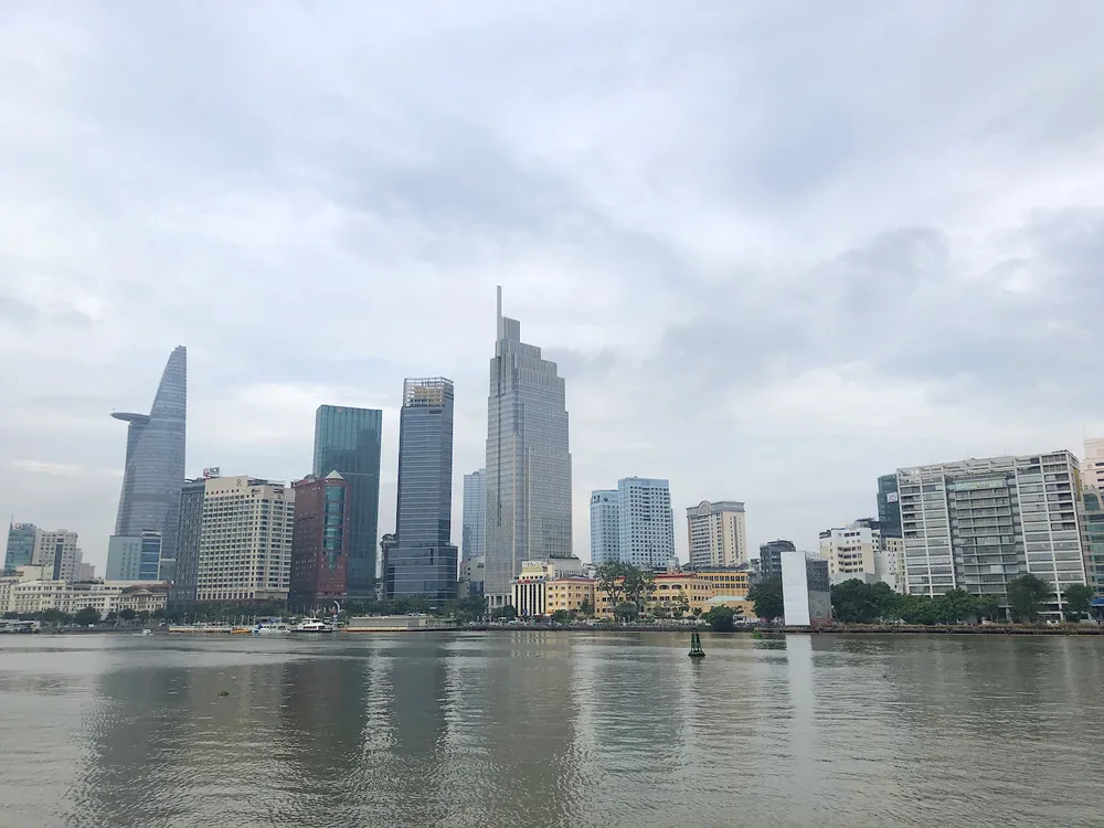 Việt Nam đang giữ vị thế top đầu trong khu vực về thu hút đầu tư nước ngoài, nhất là trong các lĩnh vực công nghệ cao, công nghệ tiên phong, như bán dẫn, AI… Ảnh: QUANG HUY bat-dong-san-tphcm-thang1-h3.JPG