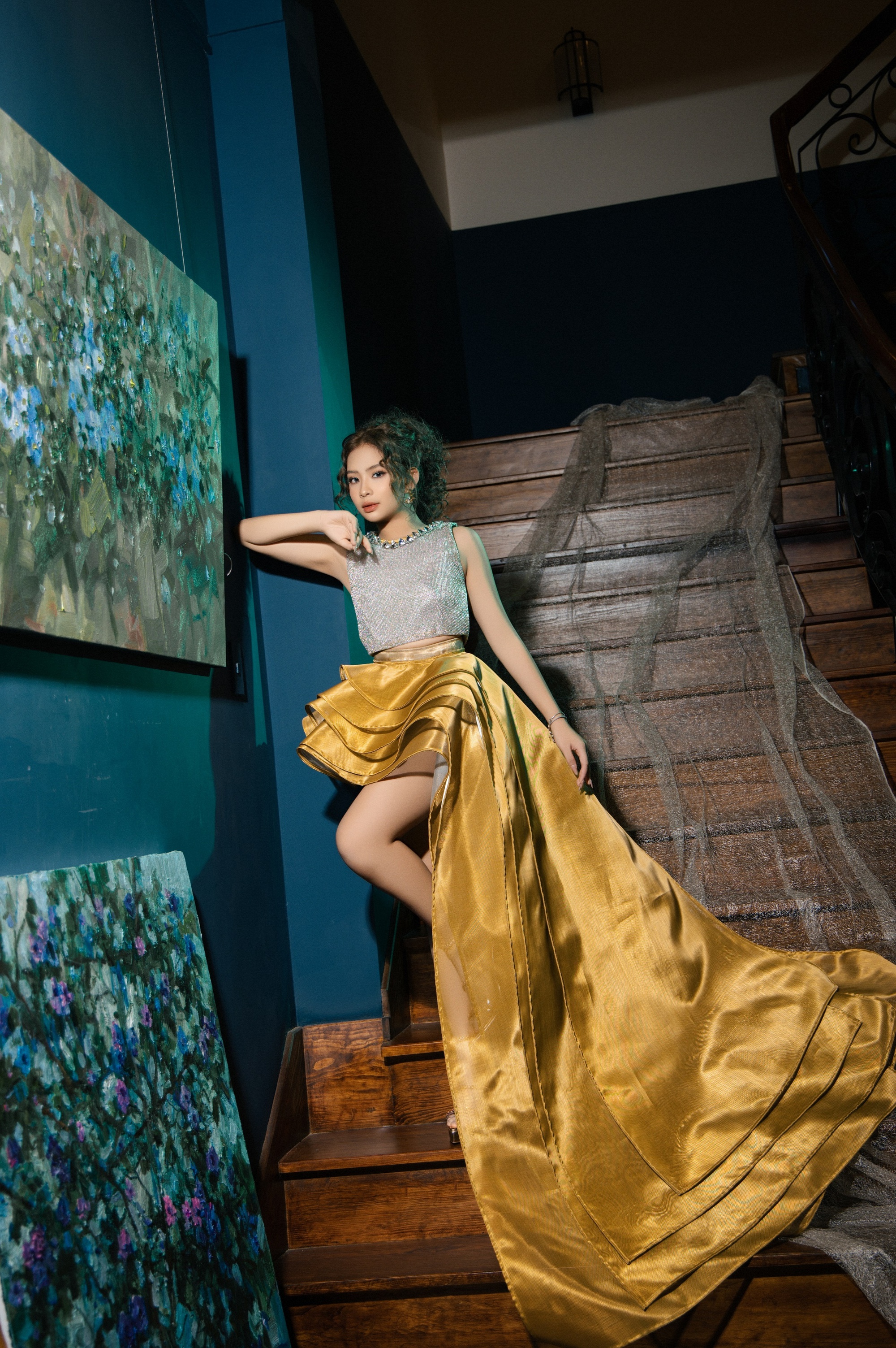 Trần Bảo Châu và hành trình mài rũa một “viên ngọc” của sàn runway- Ảnh 2.