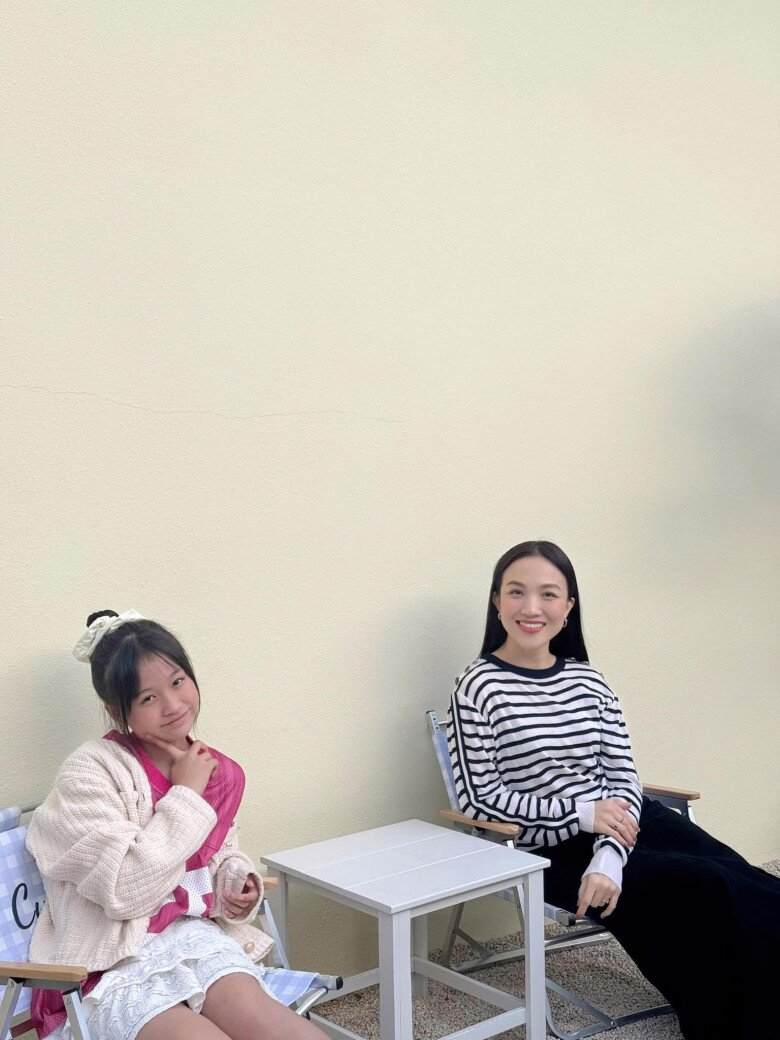 Phan Đinh Tùng tự hào khi ái nữ đoạt giải tại cuộc thi quốc tế, cô bé Noel được NSND Tự Long khen ngợi 5 Ái nữ của Phan Đinh Tùng và Thái Ngọc Bích sở hữu ngoại hình xinh xắn.