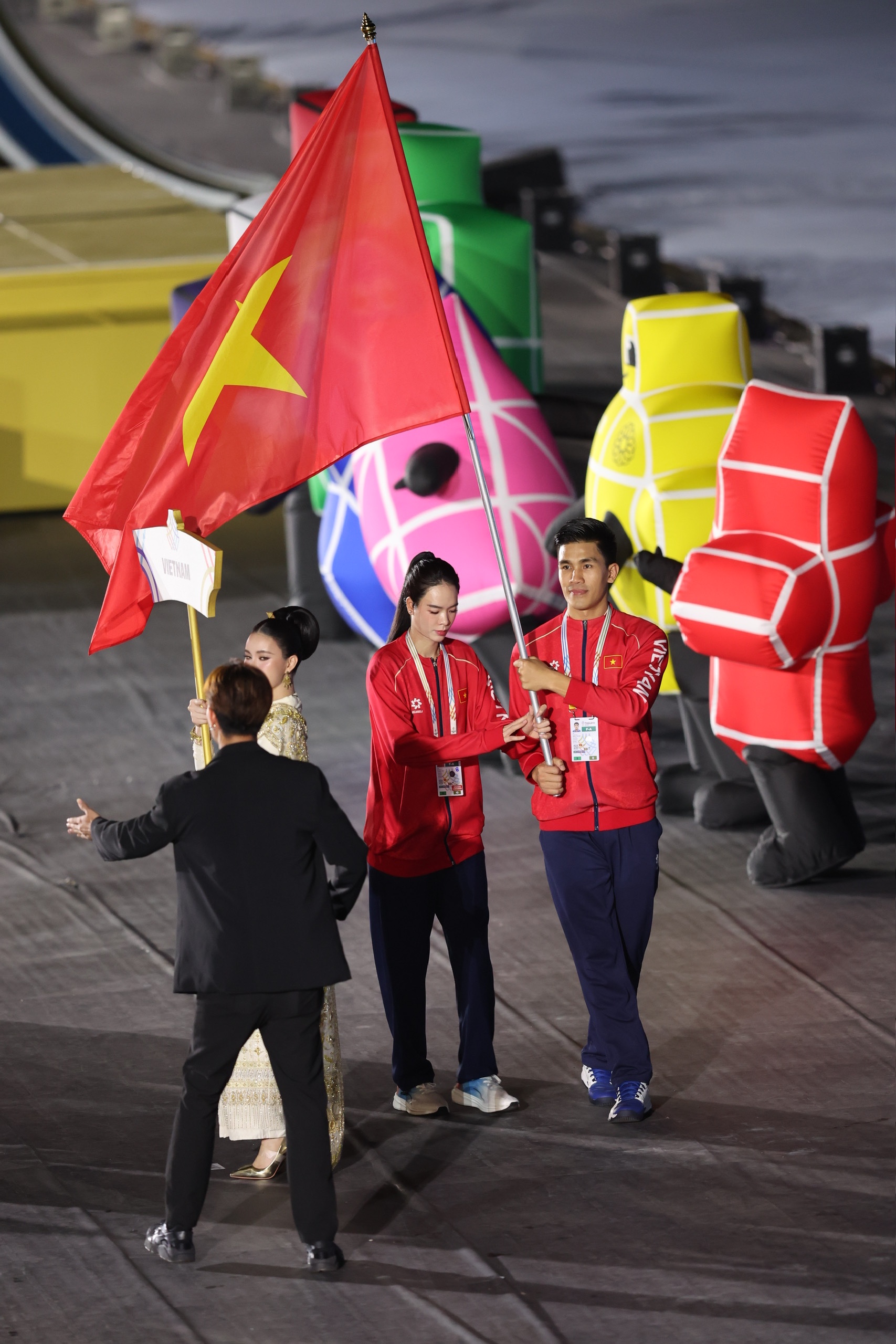 Lãnh thổ Việt Nam thiếu 3 đặc khu 7 Nhiều