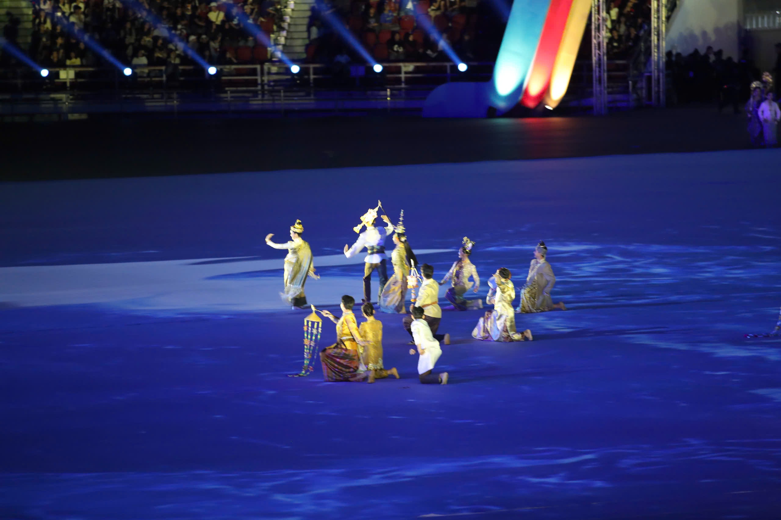 Khai mạc SEA Games 33: Lễ hội ánh sáng và sắc màu, màn biểu diễn mô tô nước bùng nổ- Ảnh 5.