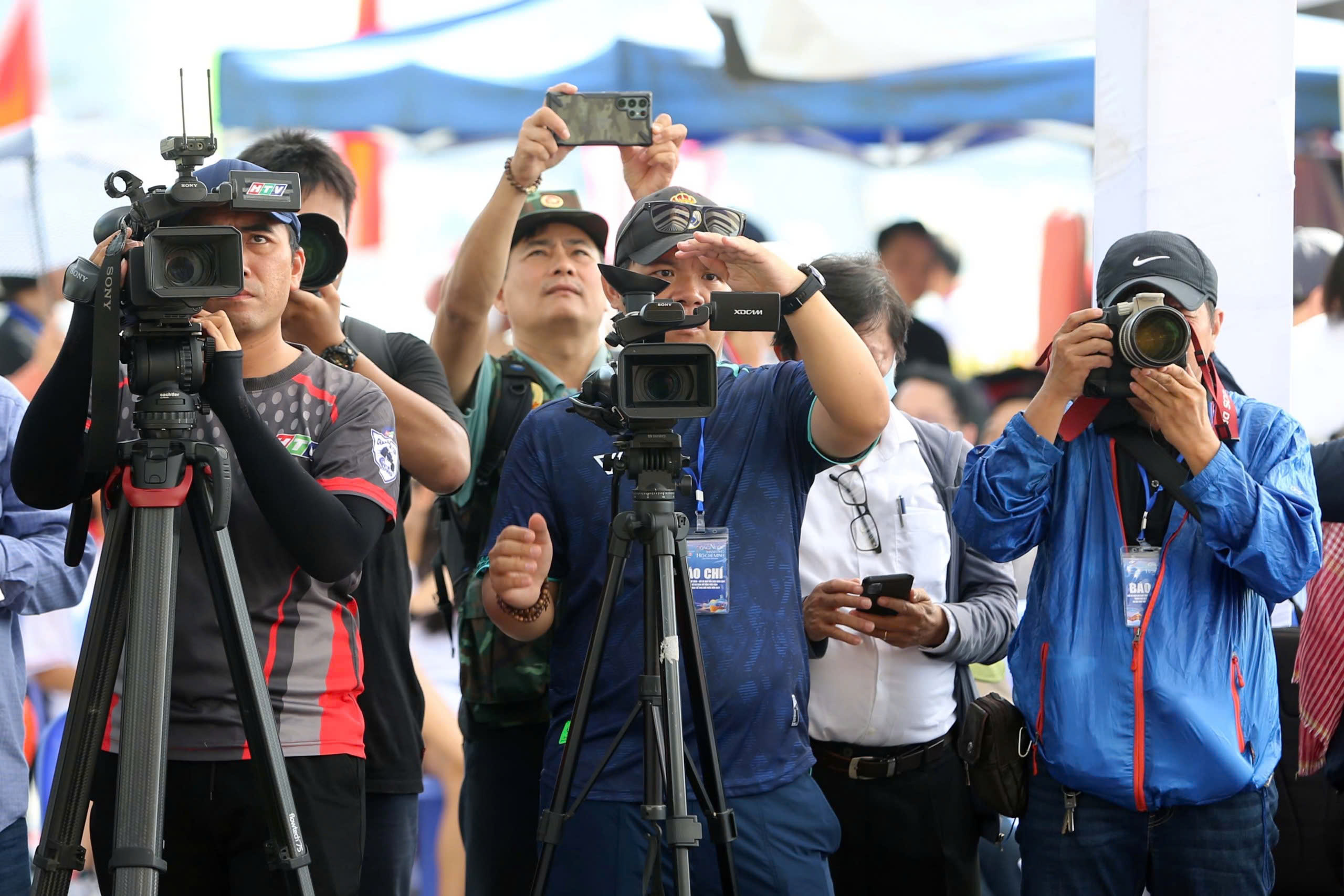 Gợi mở cơ quan báo chí chủ lực đa phương tiện cho Hà Nội và TP HCM - Ảnh 2. Gợi mở cơ quan báo chí chủ lực đa phương tiện cho Hà Nội và TP HCM - Ảnh 2.